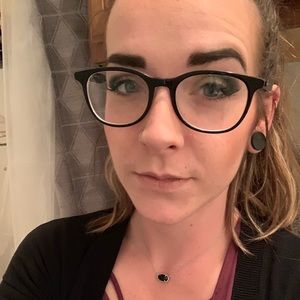 Meet your Posher, Brittani